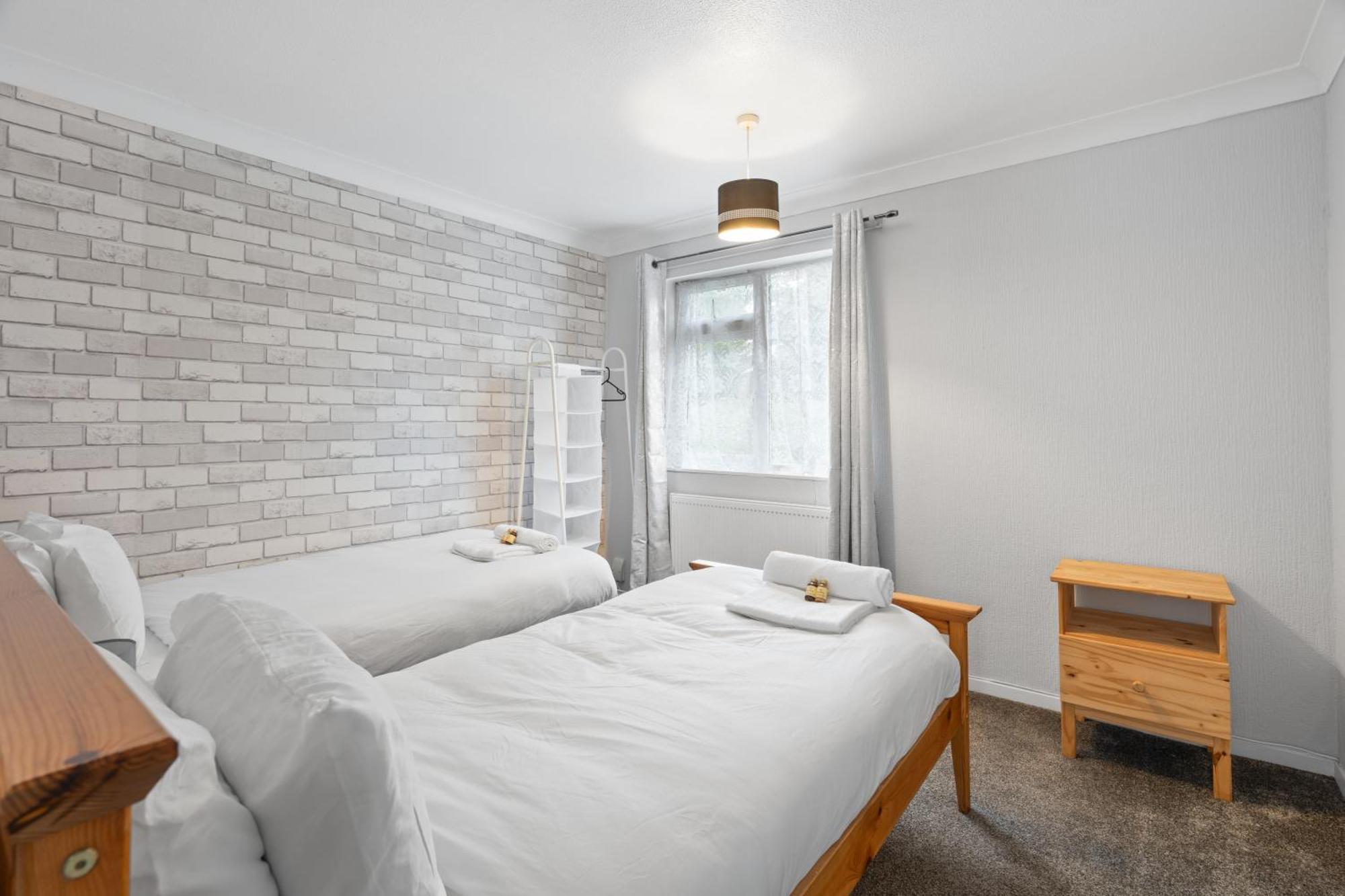 A Charming 3 Bed Home Next To Nec And Birmingham International Airport Marston Green Экстерьер фото